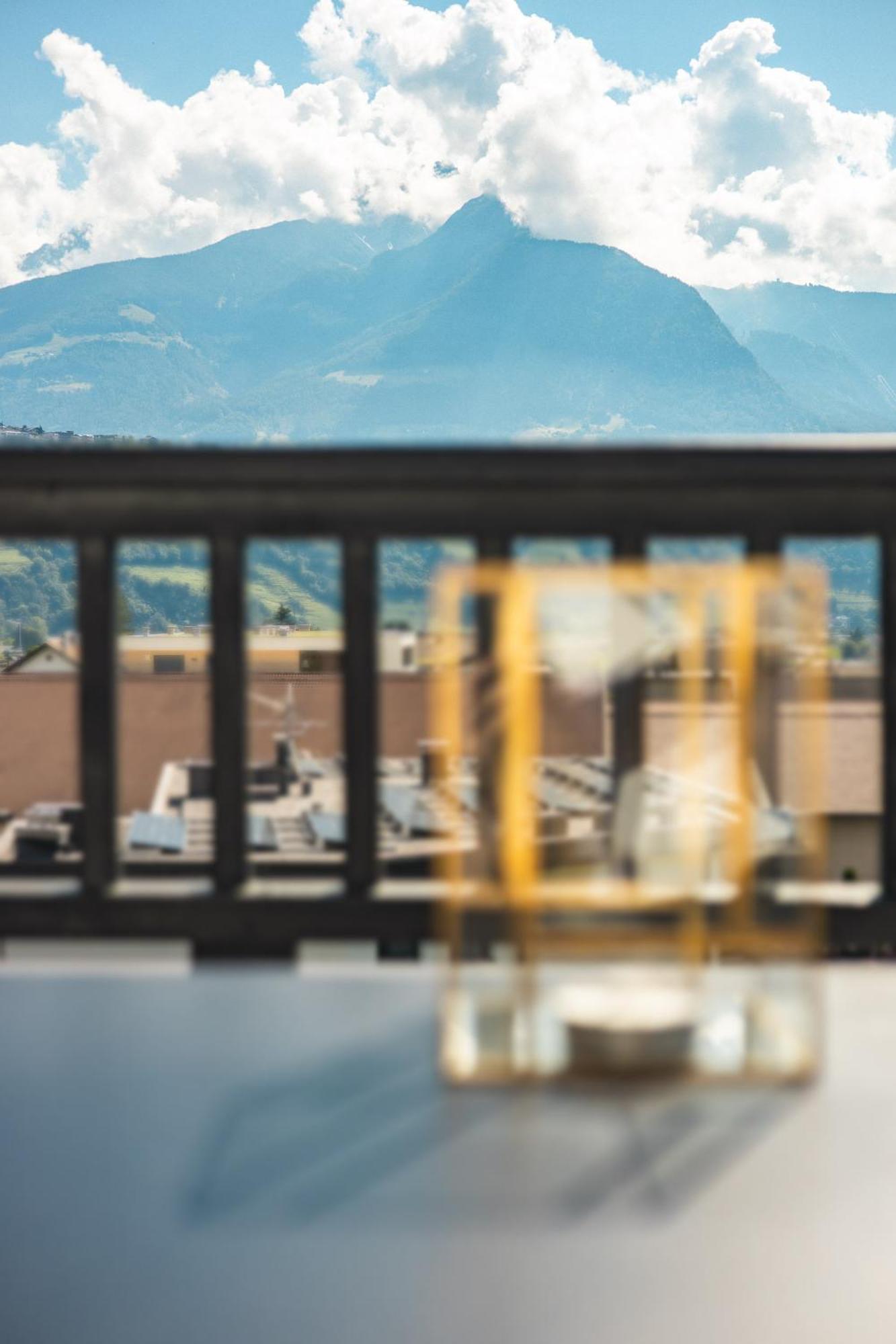 Luxe Vista City Apartments Algund Kültér fotó